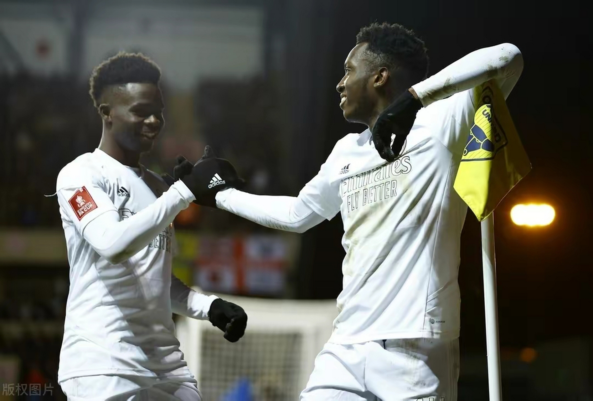 金年会官网登录-上海久事迎足总杯关键赛，国际比赛日回应争议，更衣室稳定，赛季目标并未改变